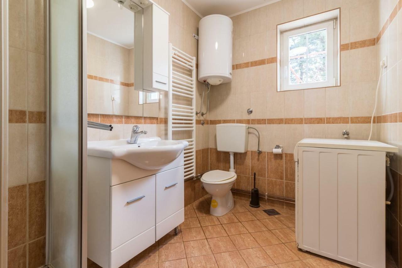 Apartments Mira Pula Ngoại thất bức ảnh