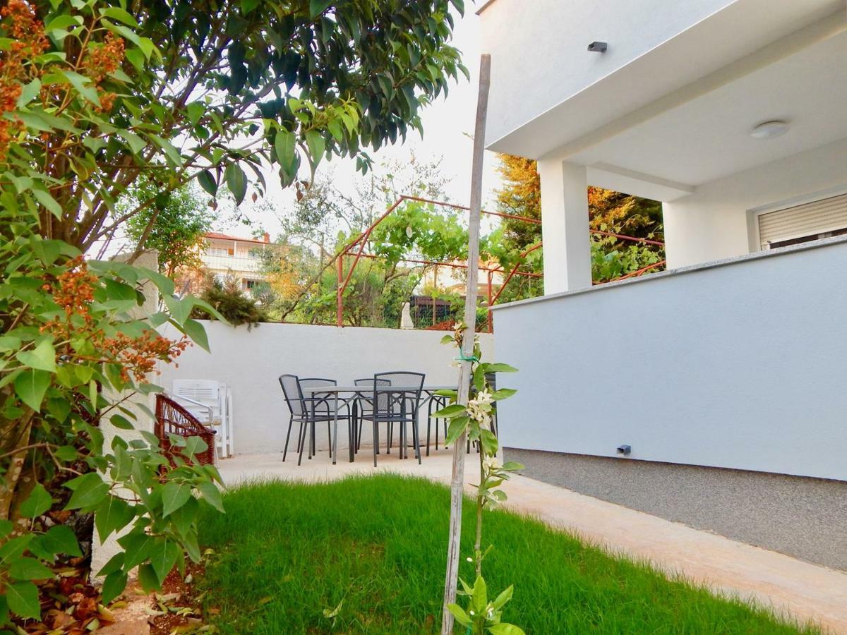 Apartments Mira Pula Ngoại thất bức ảnh