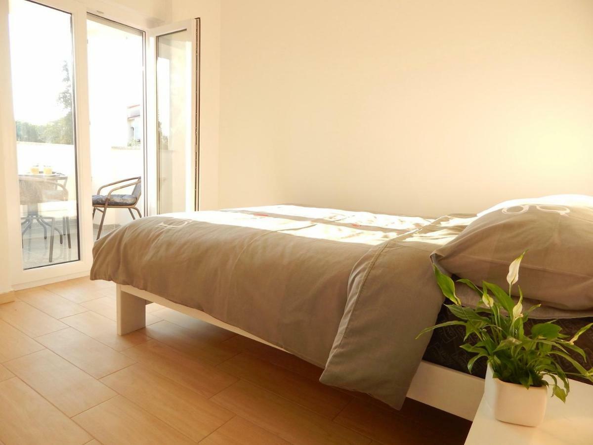 Apartments Mira Pula Ngoại thất bức ảnh