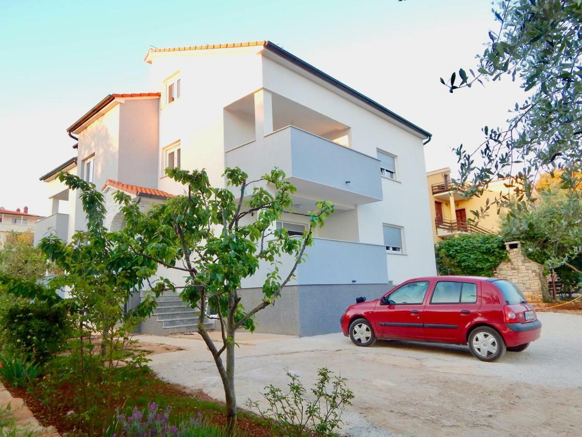 Apartments Mira Pula Ngoại thất bức ảnh