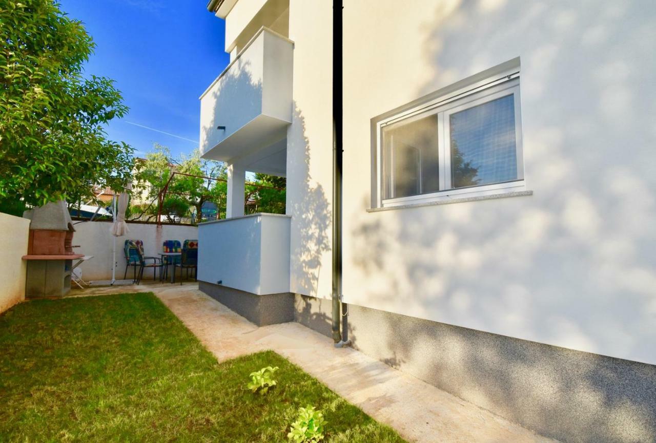 Apartments Mira Pula Ngoại thất bức ảnh