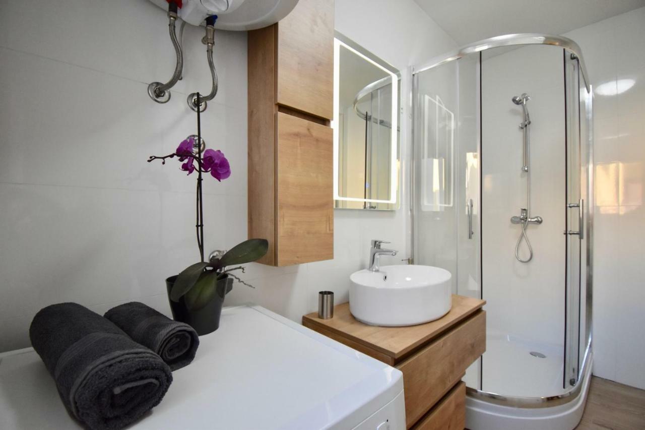 Apartments Mira Pula Ngoại thất bức ảnh