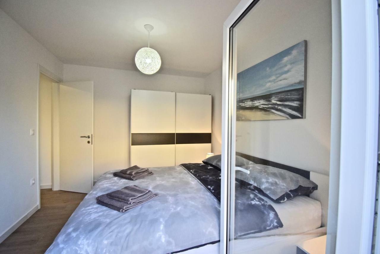 Apartments Mira Pula Ngoại thất bức ảnh