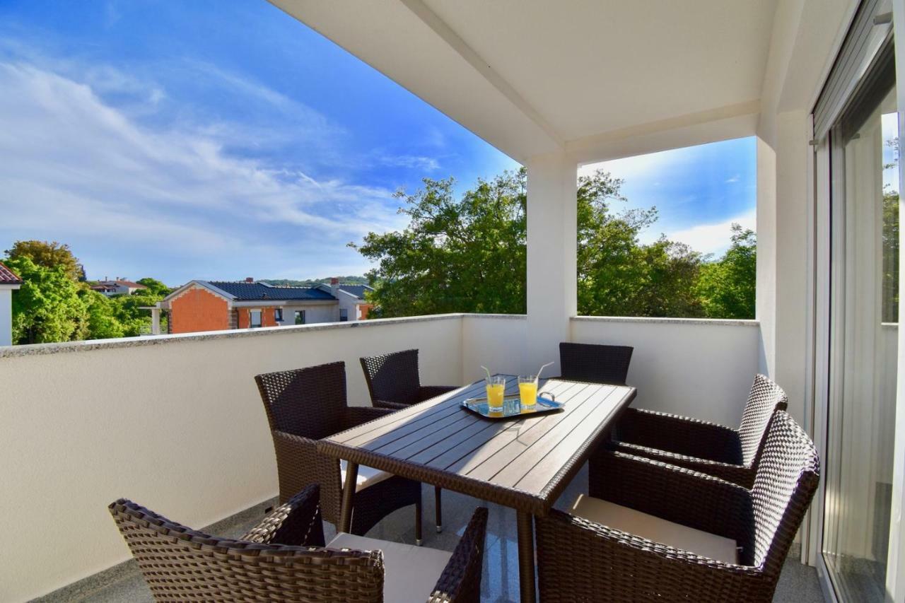 Apartments Mira Pula Ngoại thất bức ảnh
